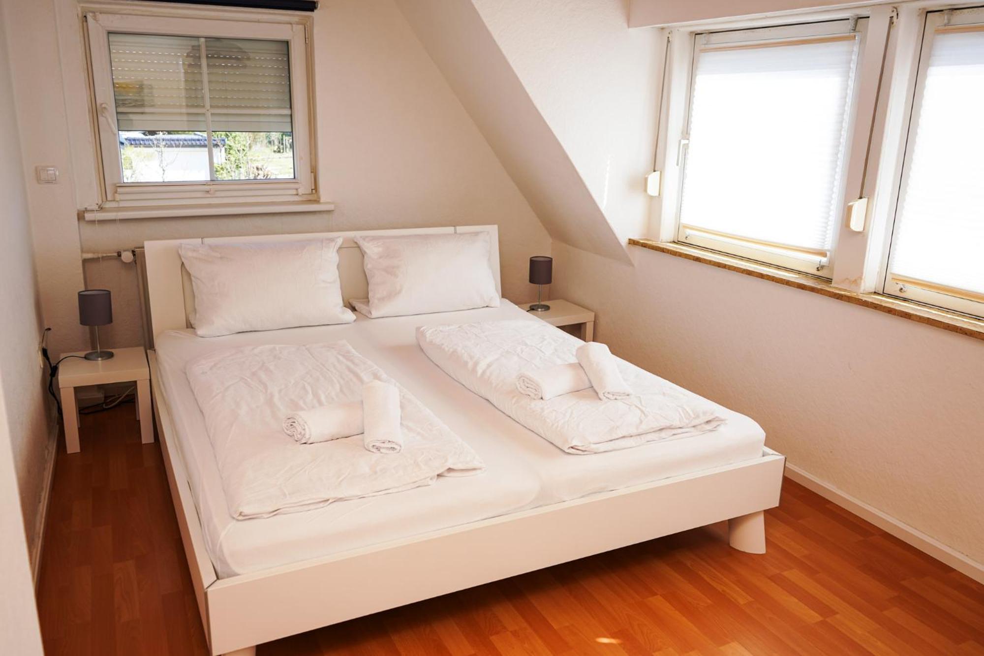 Gemuetliches Haus Mit Grossem Traumhaften Garten เบรเมน ภายนอก รูปภาพ