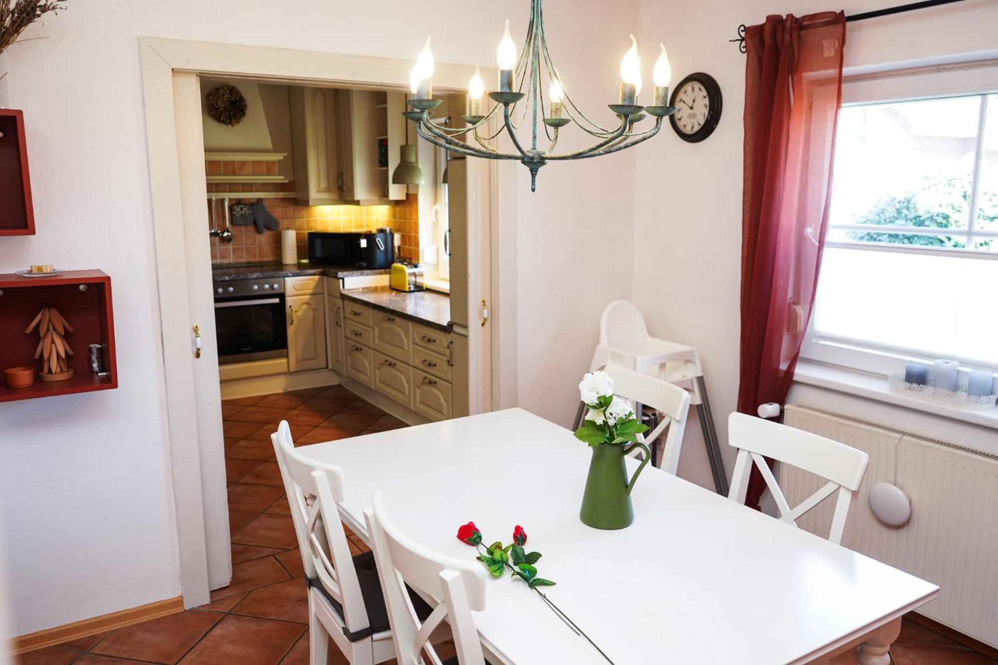 Gemuetliches Haus Mit Grossem Traumhaften Garten เบรเมน ภายนอก รูปภาพ